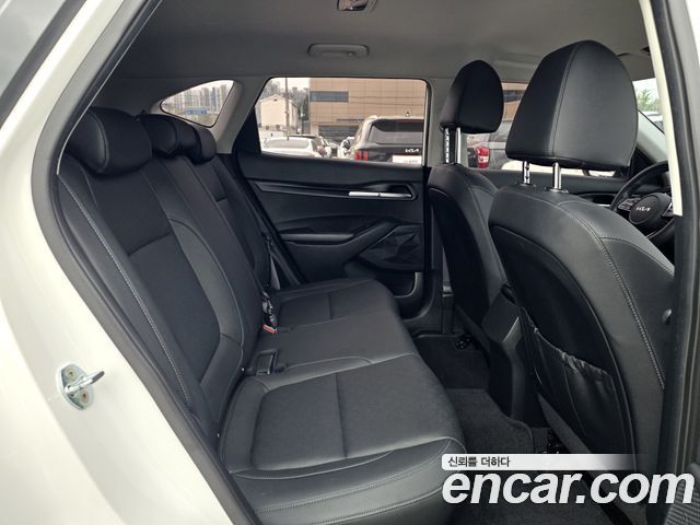 Kia Seltos 2023 — photo 14