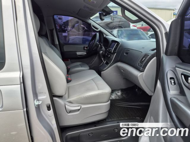 Hyundai Starex 2021 — photo 6