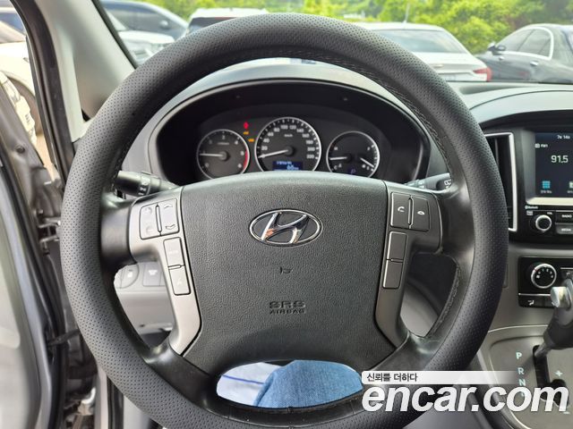 Hyundai Starex 2021 — photo 8