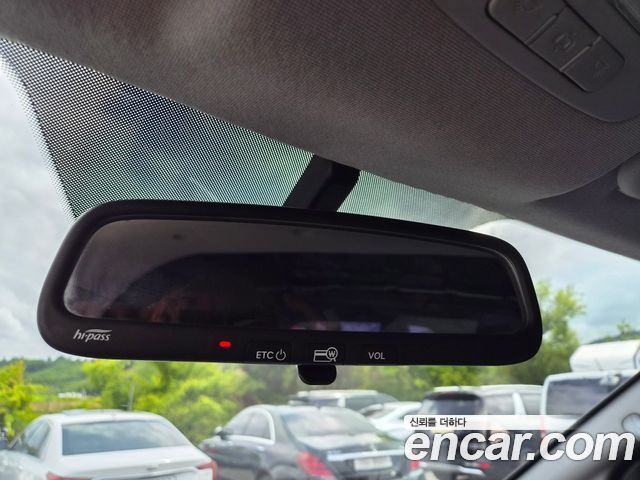 Hyundai Starex 2021 — photo 11