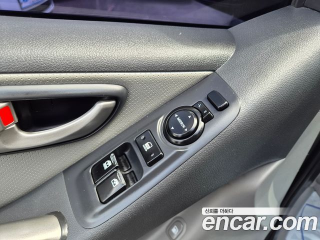 Hyundai Starex 2021 — photo 12