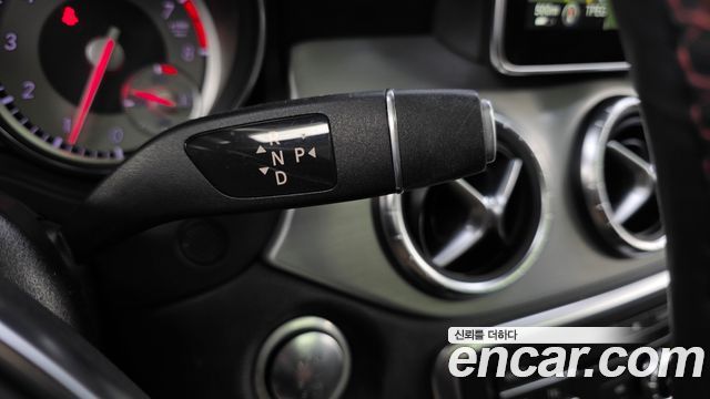 Mercedes-Benz CLA-Class 2015 — photo 9