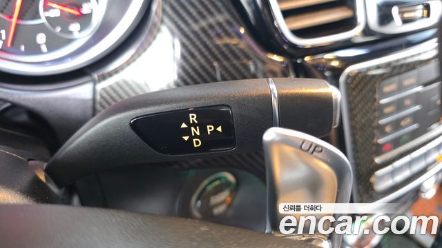 Mercedes-Benz GLE-Class 2016 — photo 9