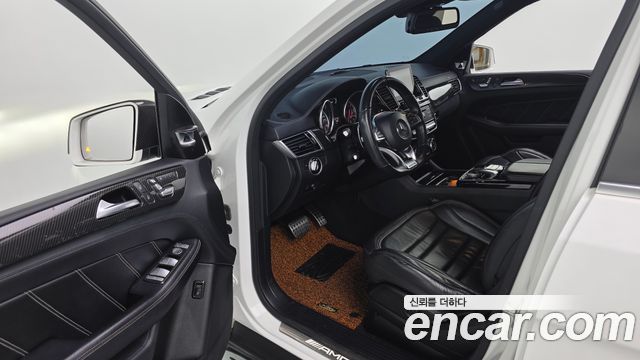 Mercedes-Benz GLE-Class 2016 — photo 10