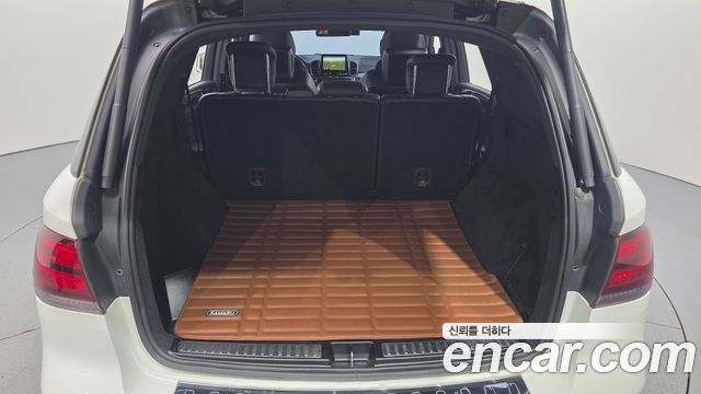 Mercedes-Benz GLE-Class 2016 — photo 17