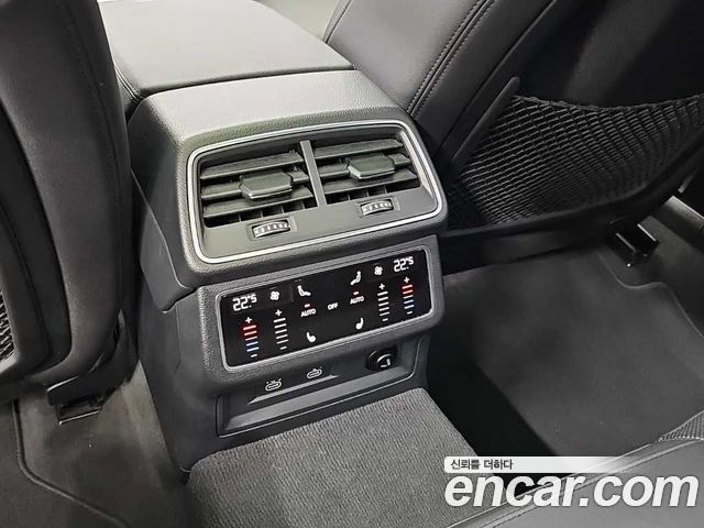 Audi A6 2021 — photo 13