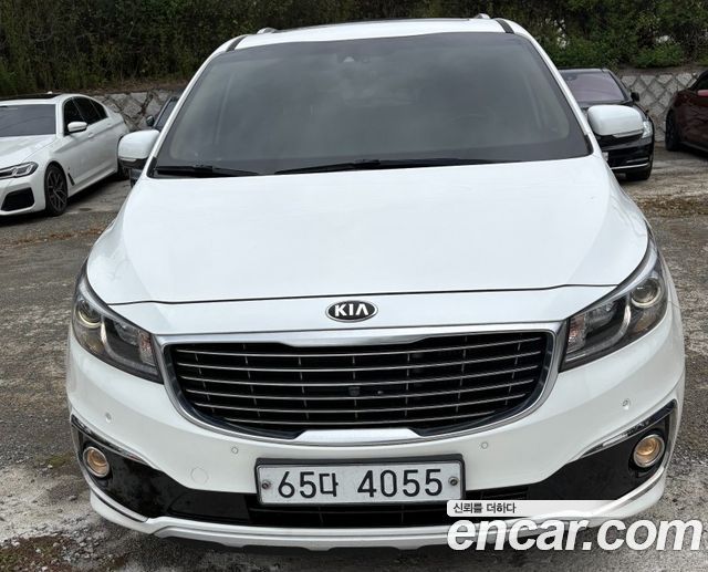 Kia Canival 2018 — photo 3