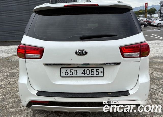 Kia Canival 2018 — photo 4