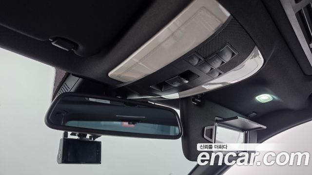 Mercedes-Benz C-Class 2012 — photo 17