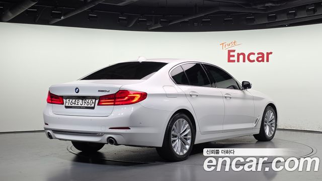 BMW 5-Series 2020 — photo 2