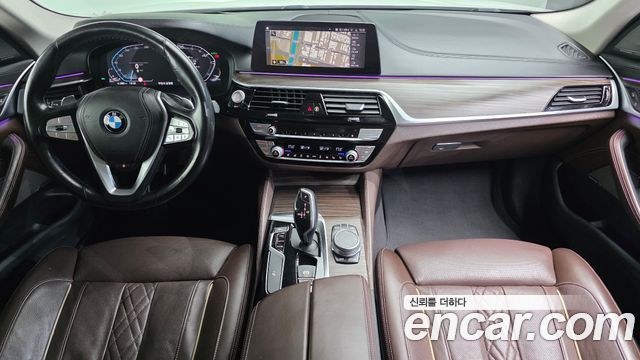 BMW 5-Series 2020 — photo 7