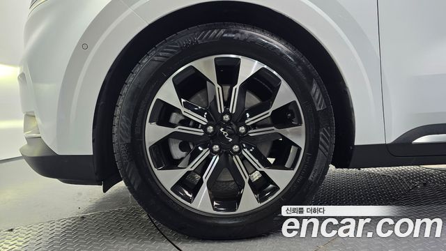 Kia Canival 2022 — photo 5
