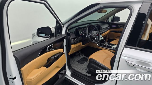 Kia Canival 2022 — photo 17