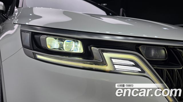 Kia Canival 2022 — photo 8