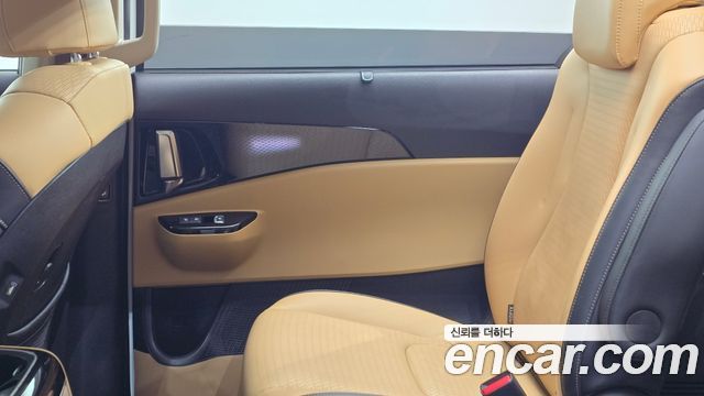 Kia Canival 2022 — photo 15