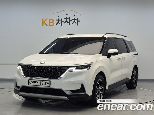 Kia Canival 2021 — photo 1