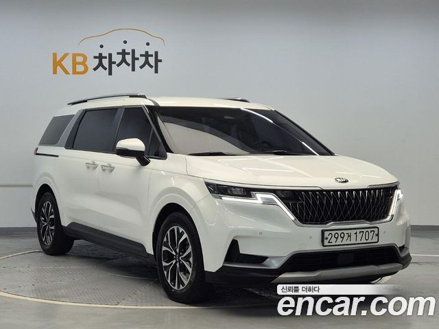 Kia Canival 2021 — photo 4