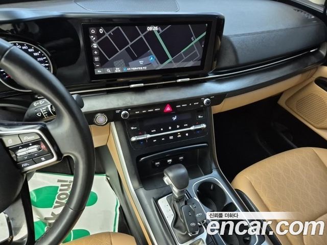 Kia Canival 2021 — photo 10