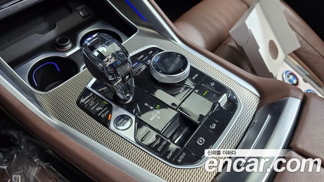 BMW X6 2021 — photo 12