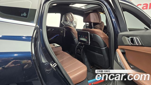 BMW X6 2021 — photo 17