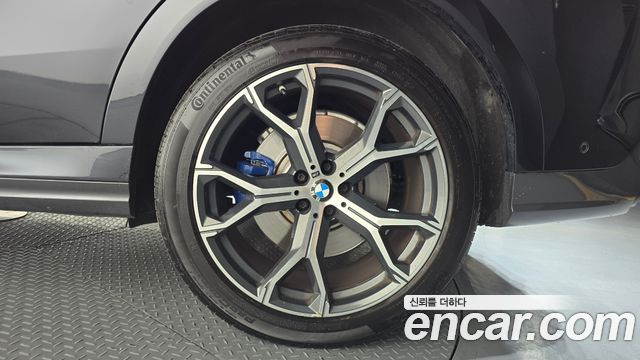 BMW X6 2021 — photo 7