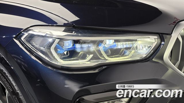 BMW X6 2021 — photo 8