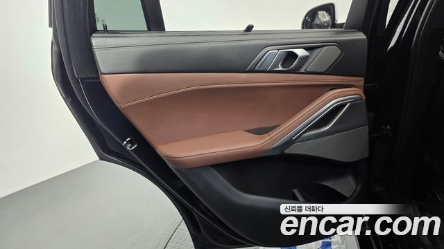 BMW X6 2021 — photo 15