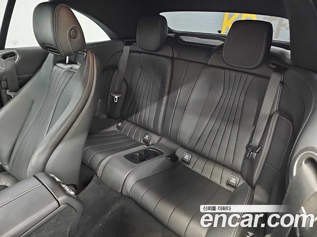 Mercedes-Benz E-Class 2020 — photo 12