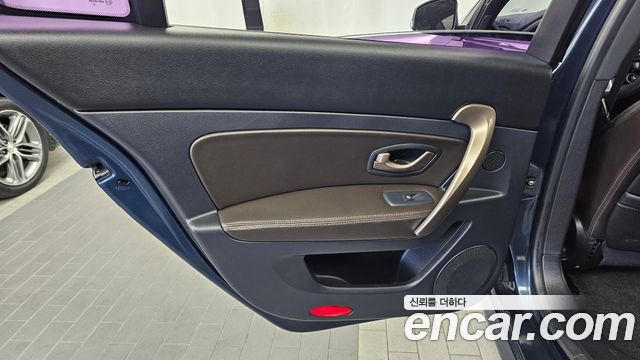 Renault Korea SM5  2016 — photo 15