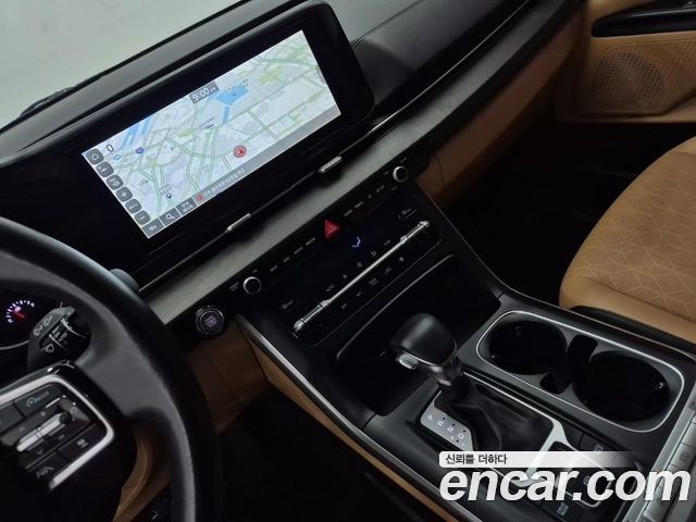 Kia Canival 2023 — photo 10