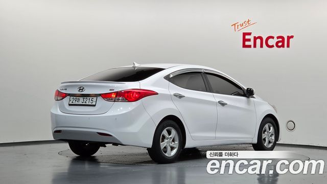 Hyundai AVANTE 2013 — photo 2