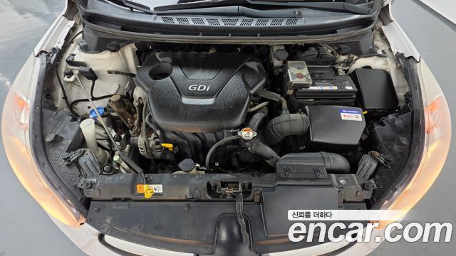 Hyundai AVANTE 2013 — photo 6