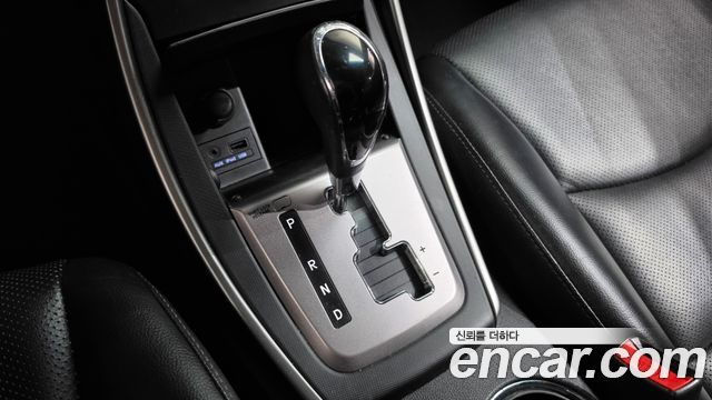 Hyundai AVANTE 2013 — photo 12