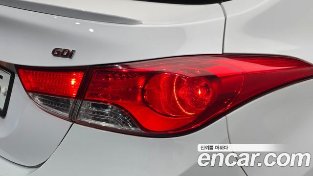Hyundai AVANTE 2013 — photo 9