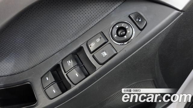 Hyundai AVANTE 2013 — photo 29