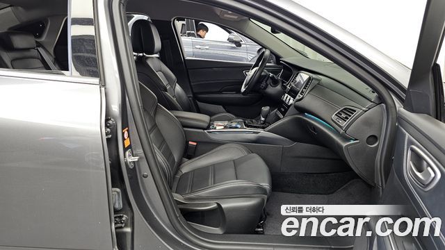 Renault Korea SM6 2021 — photo 17