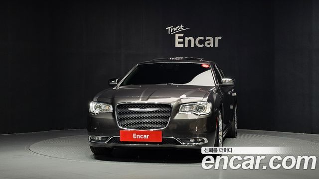 Chrysler 300C 2017 — photo 3