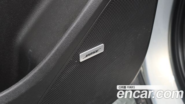 Chevrolet Korea 볼트 EUV 2023 — photo 25