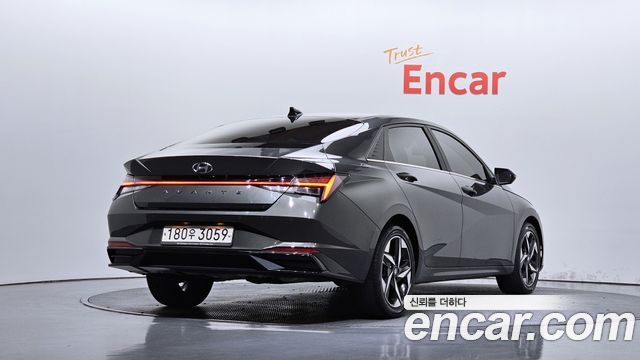 Hyundai AVANTE 2021 — photo 2