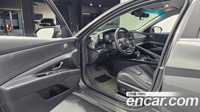 Hyundai AVANTE 2021 — photo 13
