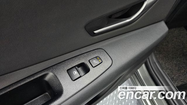 Hyundai AVANTE 2021 — photo 25