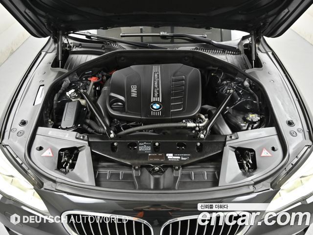 BMW 7-Series 2015 — photo 6