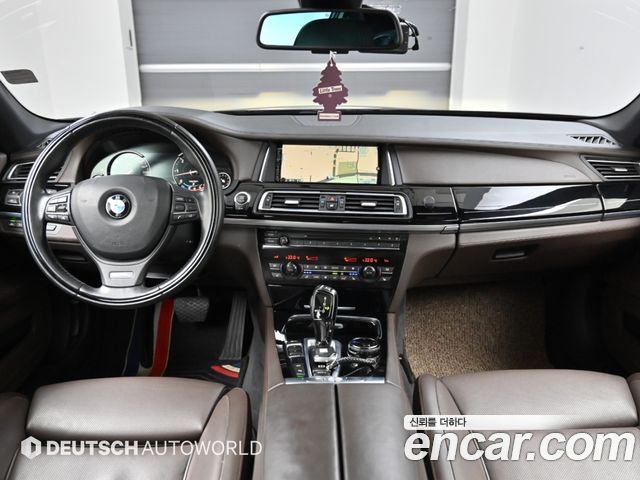 BMW 7-Series 2015 — photo 7