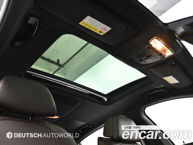 BMW 7-Series 2015 — photo 18