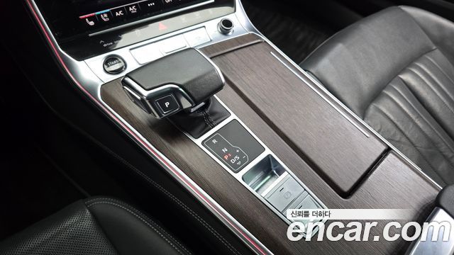 Audi A6 2022 — photo 9