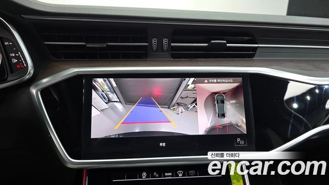 Audi A6 2022 — photo 14