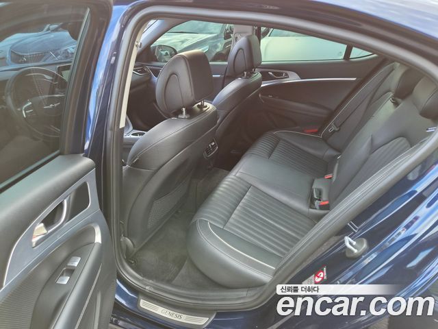 Genesis G70 2018 — photo 8