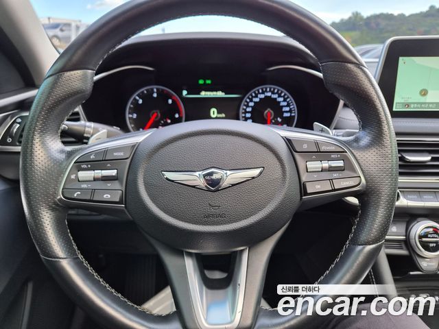 Genesis G70 2018 — photo 10