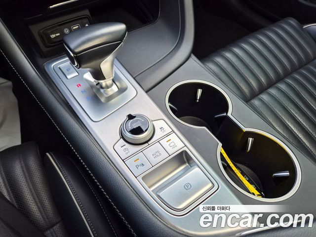 Genesis G70 2018 — photo 13