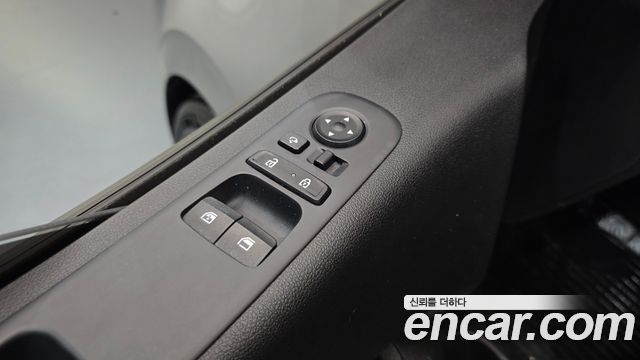 Hyundai Staria 2022 — photo 13